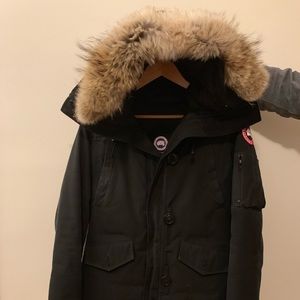 Canada Goose Montebello Parka Small